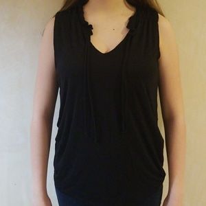 Anthropologie ruffle/keyhole sleeveless shirt